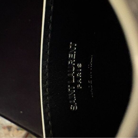 Brand new with coa Saint Laurent Beige Card Holder unisex new with dustbag - Picture 4 of 11